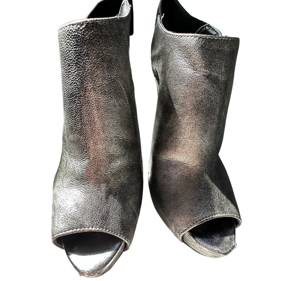 Bebe metallic silver booties - Picture 3 of 4